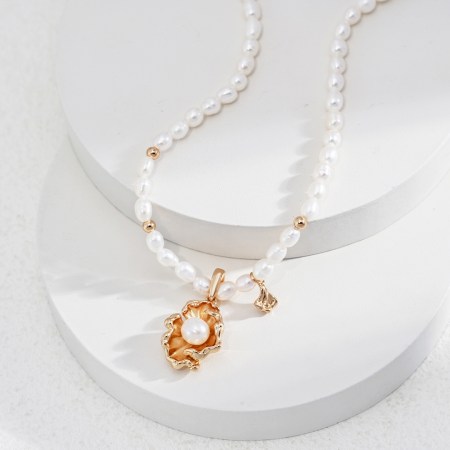 Seafoam Serenity - Necklace